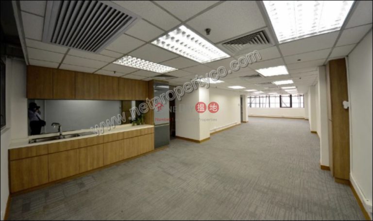 信和財務大廈
