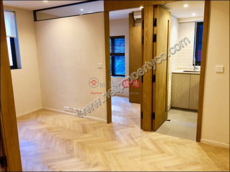 Stylish Apartment for Rent in Wan Chai