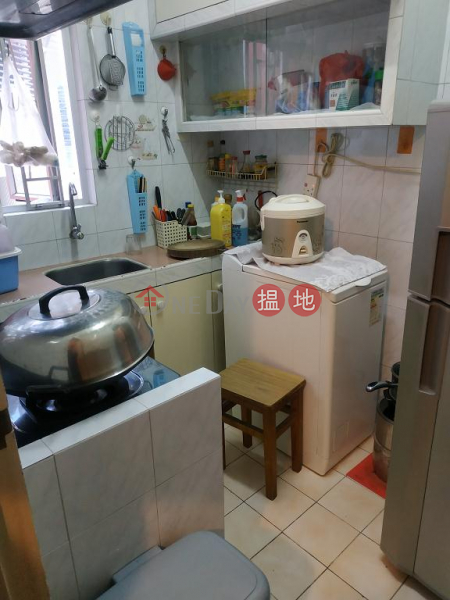  Flat for Sale in Man Hee Mansion, Wan Chai