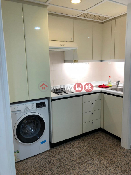  Flat for Rent in Convention Plaza Apartments, Wan Chai