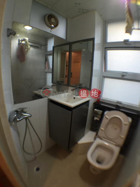  Flat for Sale in Wah Fat Mansion, Wan Chai