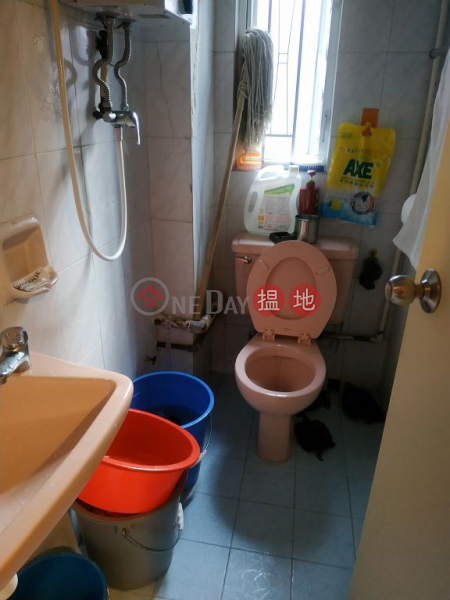  Flat for Sale in Man Hee Mansion, Wan Chai