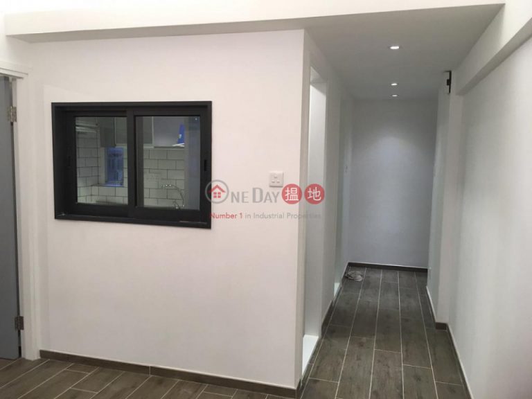  Flat for Rent in Lok Yau Building, Wan Chai