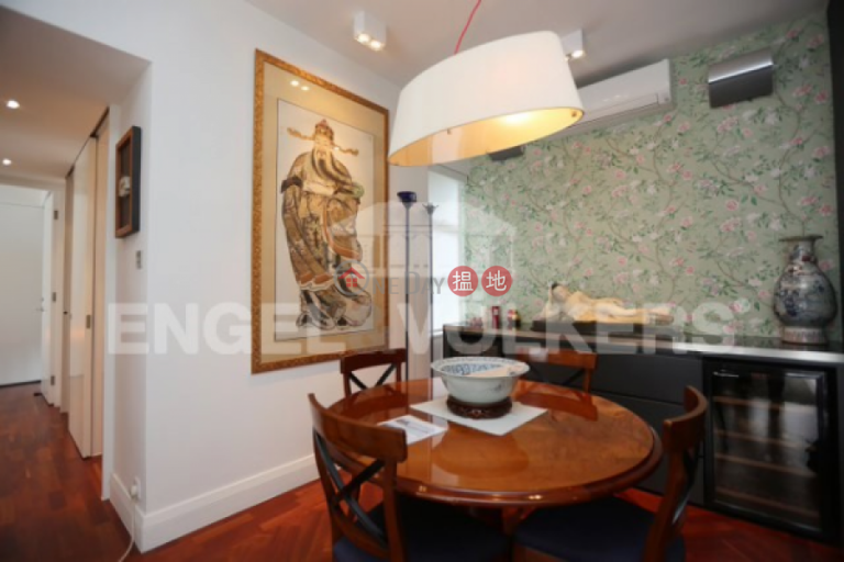 2 Bedroom Flat for Rent in Wan Chai