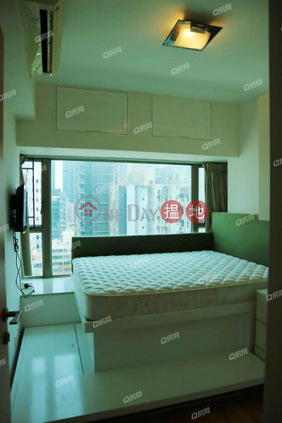 The Zenith Phase 1, Block 3 | 2 bedroom Mid Floor Flat for Rent