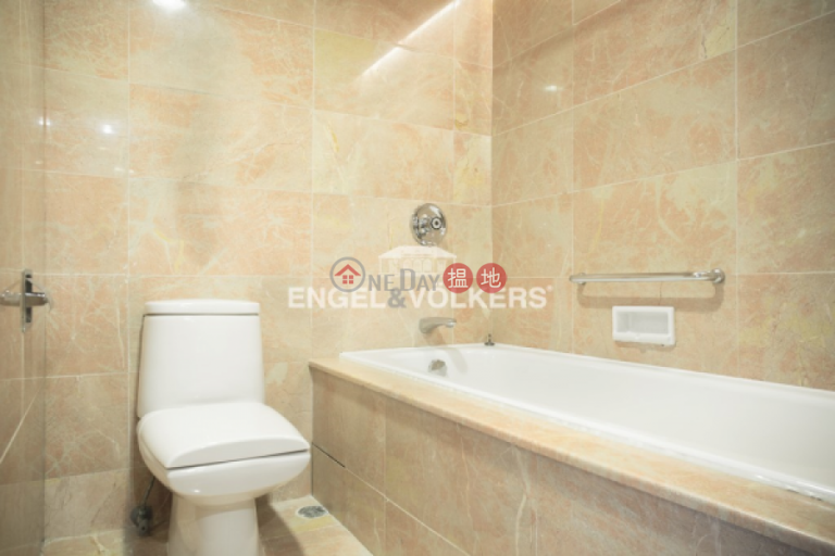 2 Bedroom Flat for Sale in Wan Chai