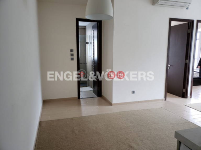 2 Bedroom Flat for Rent in Wan Chai