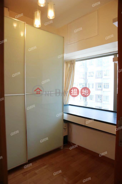 交通方便，四通八達，間隔實用，有匙即睇，名校網《尚翹峰1期3座租盤》