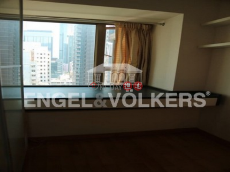 2 Bedroom Flat for Rent in Wan Chai