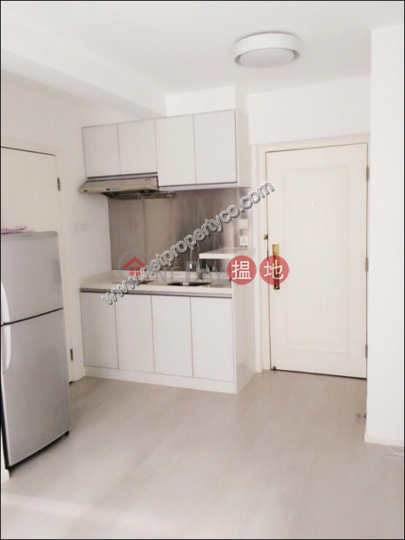 A studio unit for rent in Wan Chai