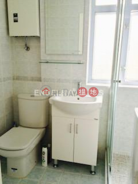 Studio Flat for Rent in Wan Chai