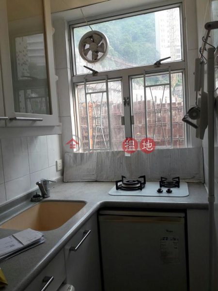  Flat for Rent in Yan King Court, Wan Chai