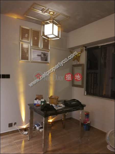 Nice decorated apartment for sale in Wan Chai