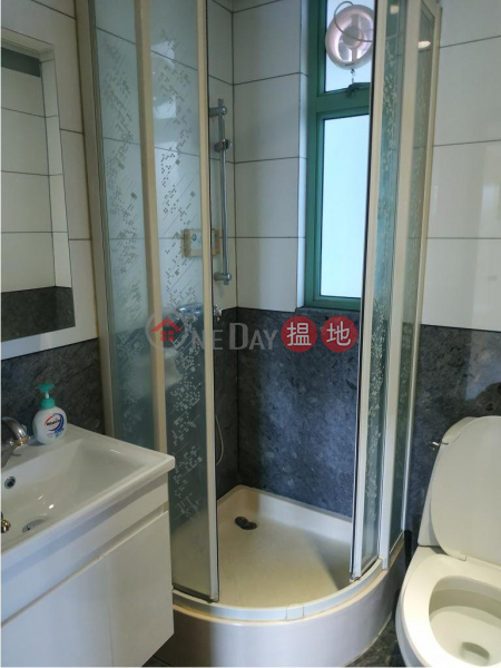  Flat for Rent in Royal Court, Wan Chai