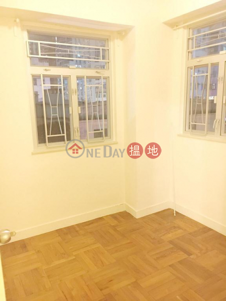  Flat for Rent in Shu Tak Building, Wan Chai