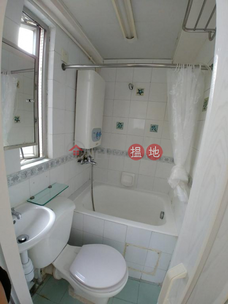  Flat for Rent in Valiant Court, Wan Chai