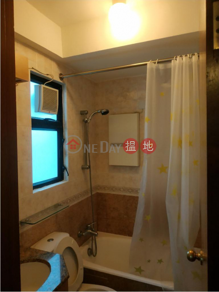  Flat for Rent in Pinnacle Building, Wan Chai