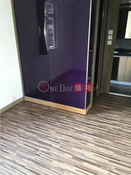  Flat for Rent in Chin Hung Building, Wan Chai