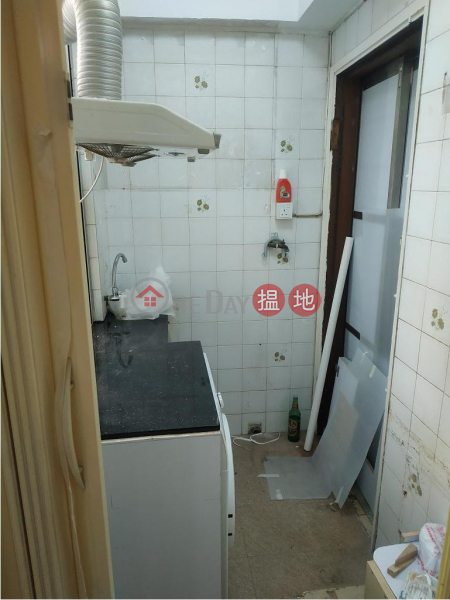  Flat for Rent in Ka Yee Building, Wan Chai