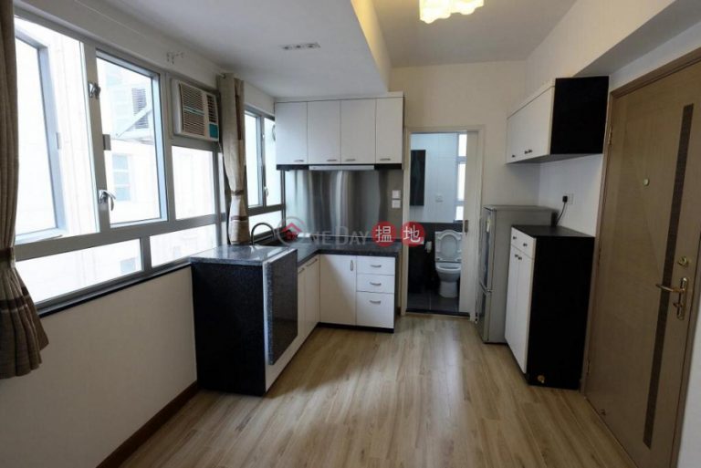  Flat for Rent in Luen Sen Mansion, Wan Chai