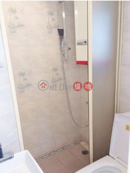  Flat for Rent in Shui On Court, Wan Chai
