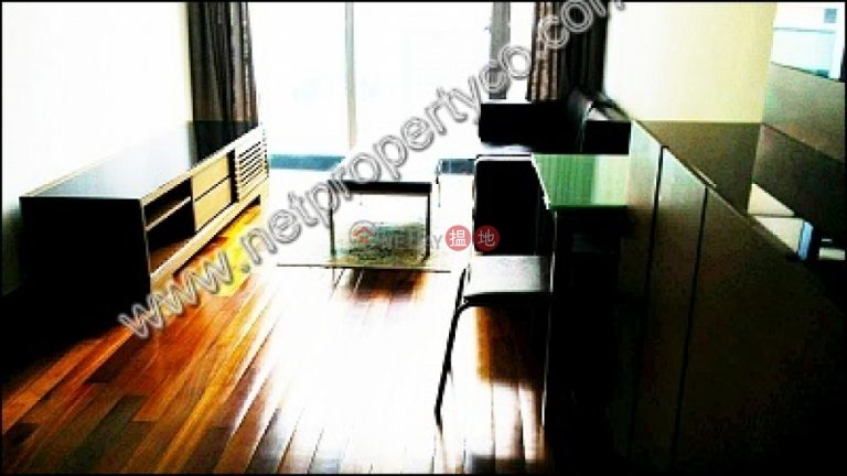 Decorated 1-bedroom apartment for rent in Wan Chai