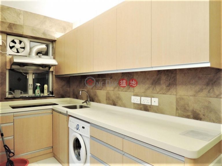  Flat for Sale in On Hing Mansion , Wan Chai