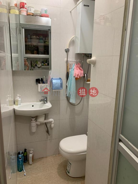  Flat for Sale in Fu Yuen, Wan Chai