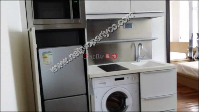 Decorated 1-bedroom apartment for rent in Wan Chai