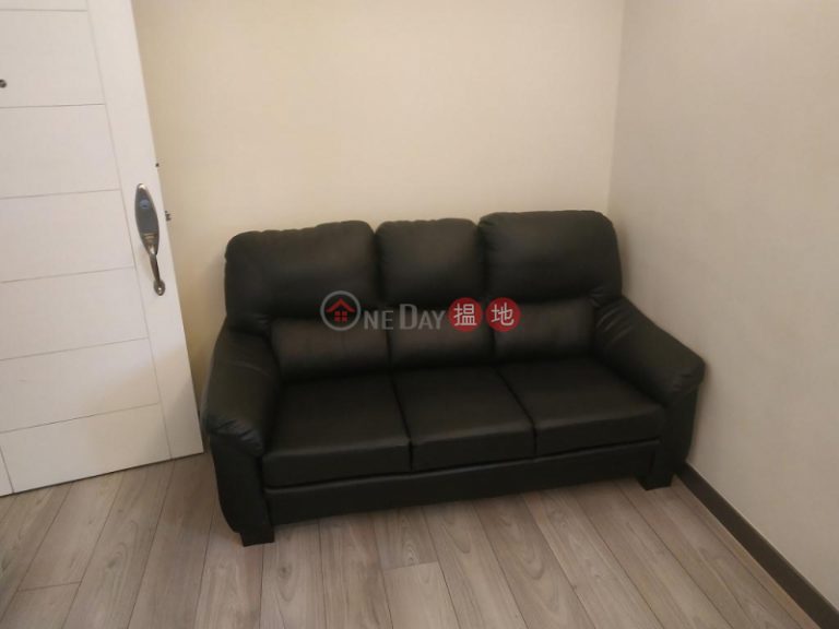  Flat for Rent in Manrich Court, Wan Chai