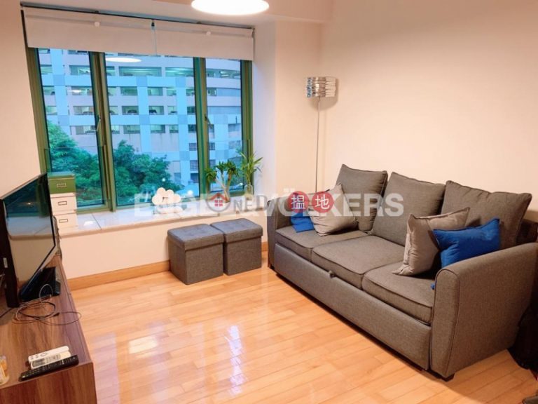 2 Bedroom Flat for Rent in Wan Chai