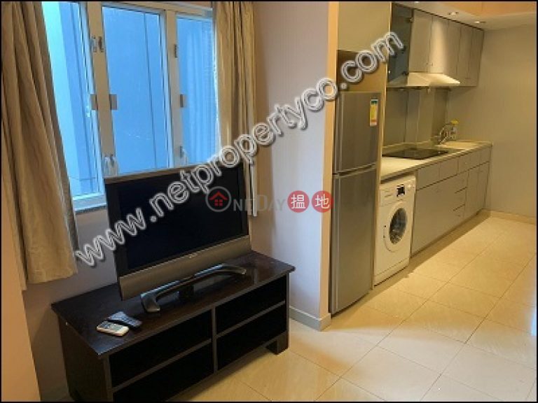 Furnished high-floor flat for rent in Wan Chai