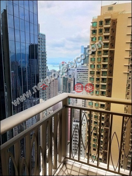 尚翹峰
