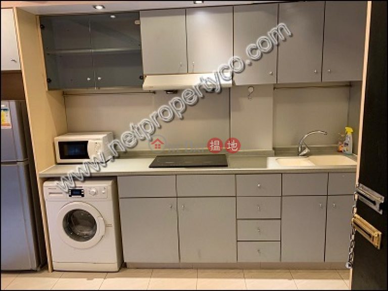 Furnished high-floor flat for rent in Wan Chai