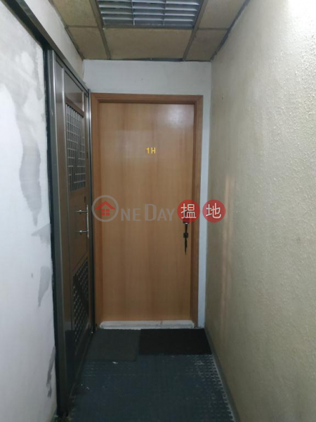  Flat for Rent in On Hing Mansion , Wan Chai