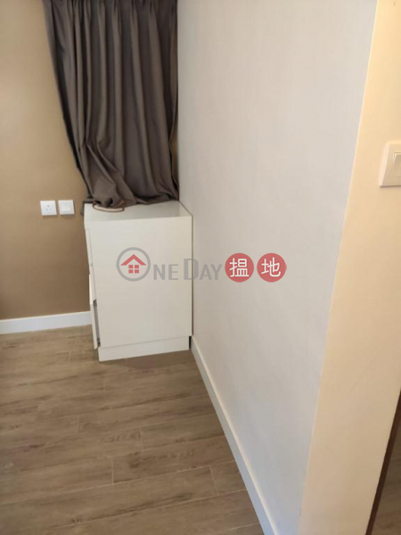  Flat for Rent in Yen May Building, Wan Chai