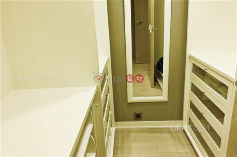 3房2廁,極高層,星級會所《會展中心會景閣出售單位》