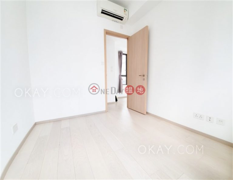 Charming 1 bedroom on high floor with balcony | Rental