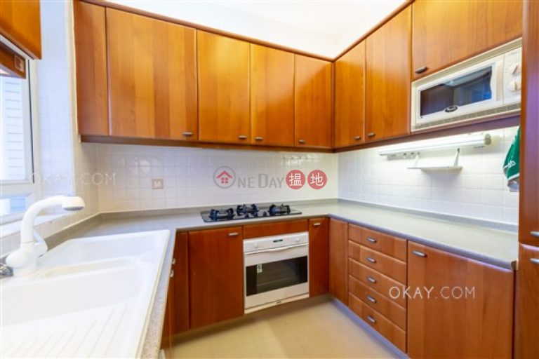 Luxurious 2 bedroom on high floor | Rental