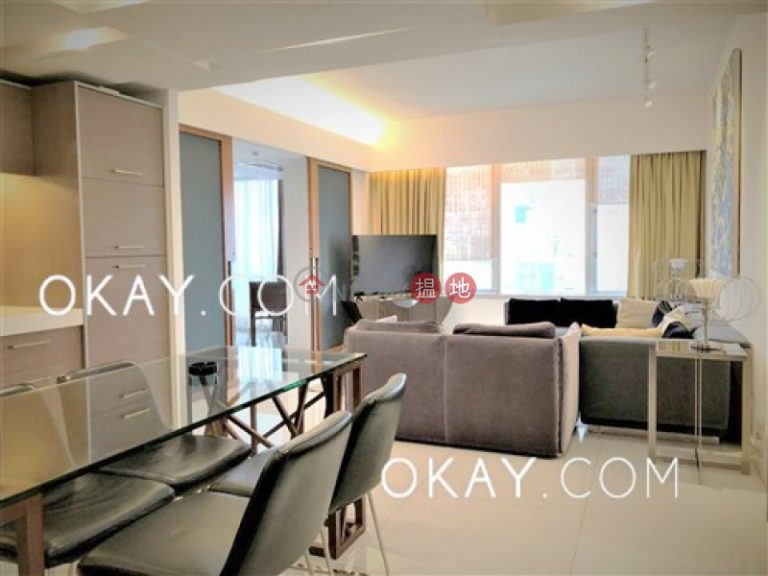 Exquisite 2 bedroom on high floor with sea views | Rental