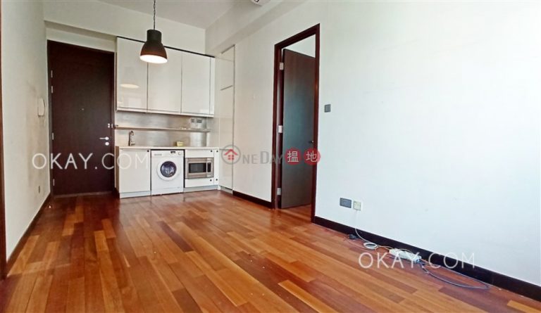 Tasteful 2 bedroom on high floor with balcony | Rental