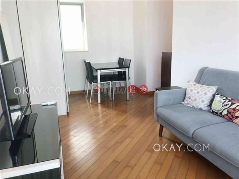 Stylish 2 bed on high floor with racecourse views | Rental