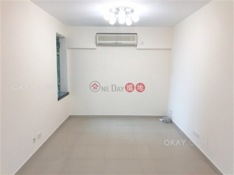 Nicely kept 2 bedroom on high floor | For Sale