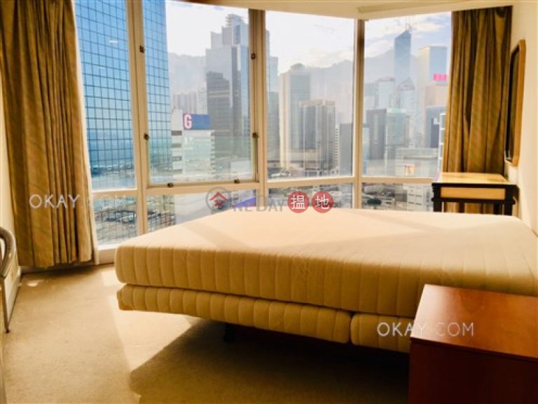 Exquisite 2 bedroom on high floor with sea views | Rental