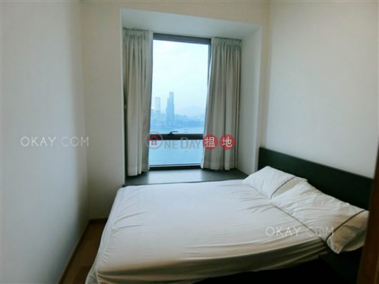 Elegant 2 bed on high floor with sea views & balcony | Rental