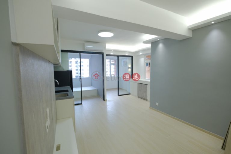 2 Bedrooms of Newly Renovated Flat at Wanchai, CBD of HK