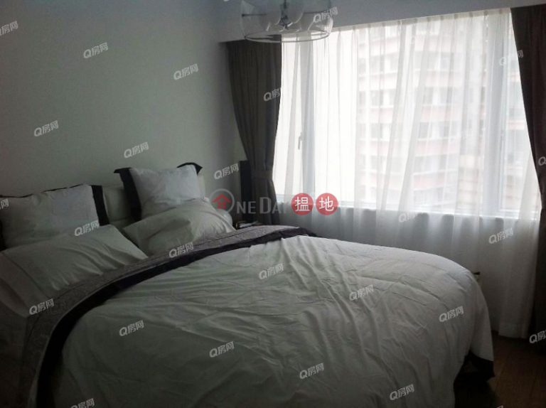 Cheong Hong Mansion | 2 bedroom Mid Floor Flat for Sale