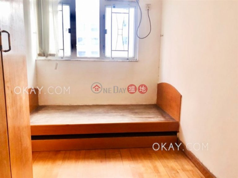 Popular 3 bedroom on high floor | For Sale