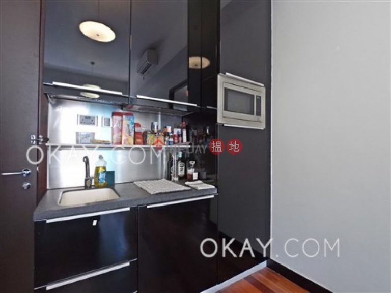 Nicely kept 1 bedroom with balcony | Rental