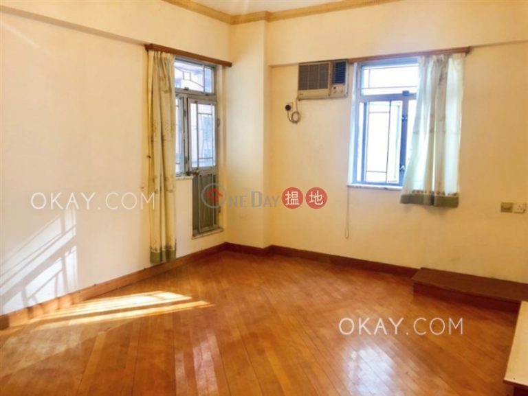 Popular 3 bedroom on high floor | For Sale